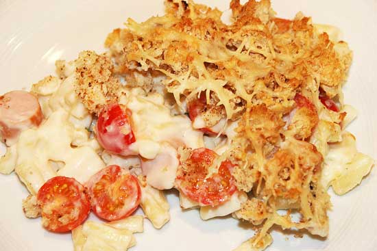 3_cheese_dog_macaroni_crispy_crumb_topping