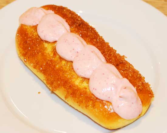 St-Pierre_mascarpone_raspberry_brioche_hot_dogs