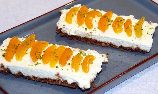 apricot_cheesecake_bars