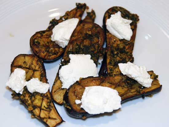 baked_aubergines_herbs_goat_cheese