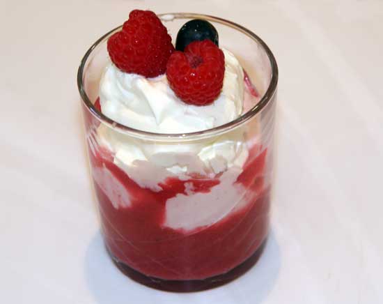 berry_mascarpone_fool