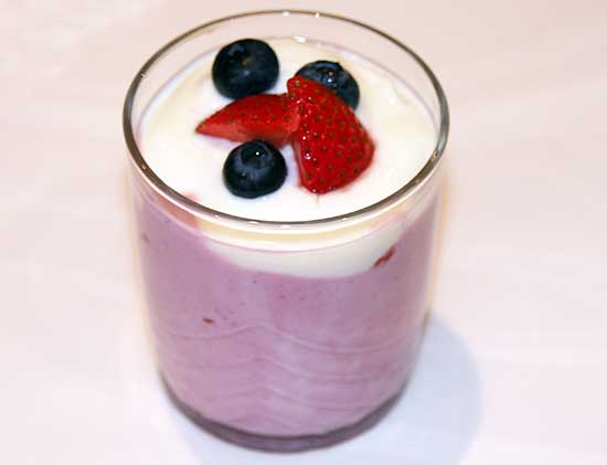 berry_yoghurt_parfait