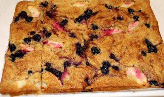 blueberry_apple_traybake