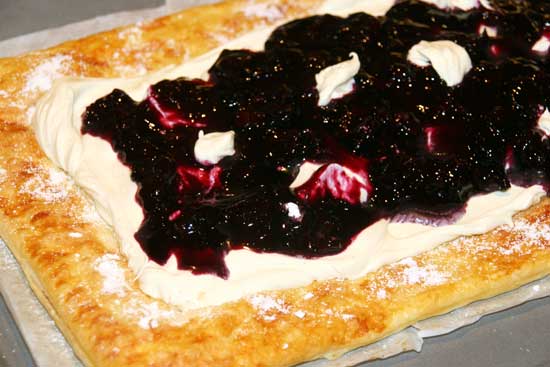 blueberry_mascarpone_slice