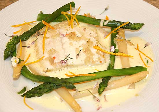 Braised_Halibut_Maltaise_Sauce_Asparagus