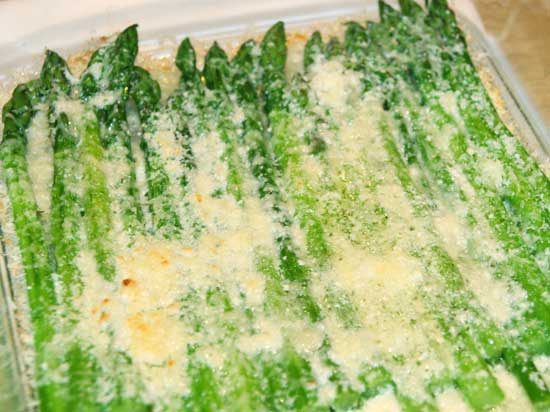 cacio_e_pepe_roasted_asparagus