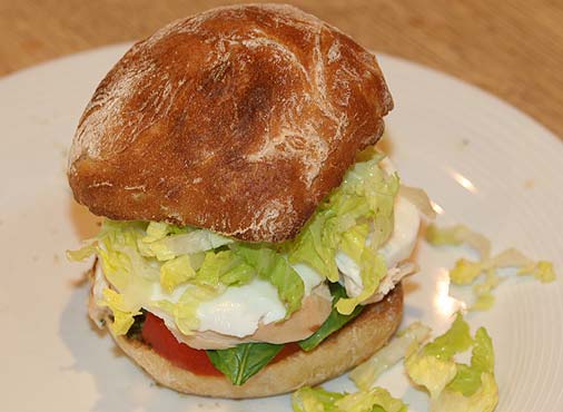 caprese_chicken_sandwiches