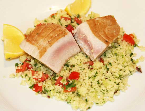 chargrilled_tuna_crunchy_lemon_bulgar_salad