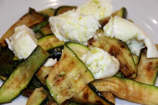 charred_courgettes_mozzarella_lovage