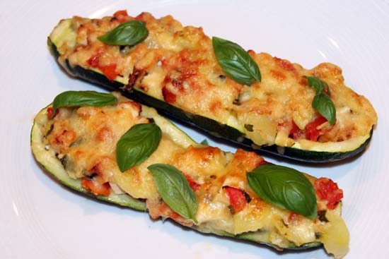 cheesy_chicken_courgette_boats