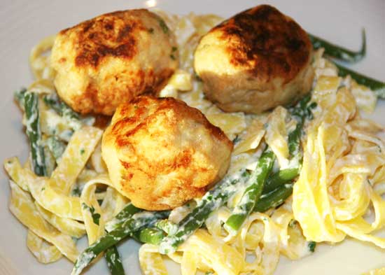 chicken_lemon_ricotta_meatballs_linguine