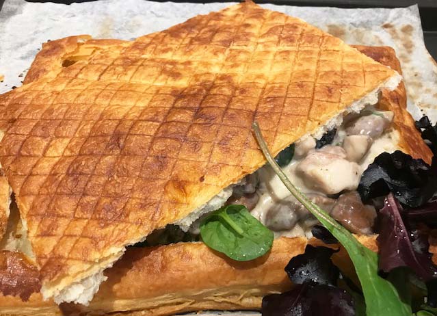 chicken_mushroom_puff_pie