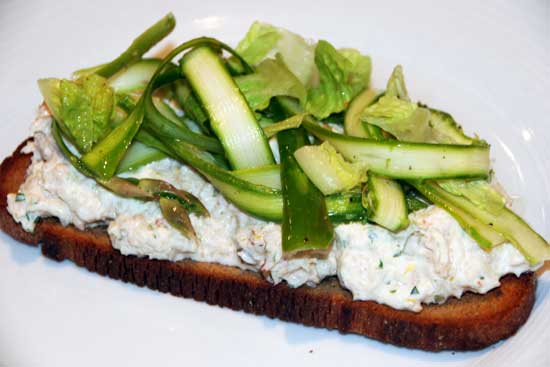 crab_tangled_asparagus_salad