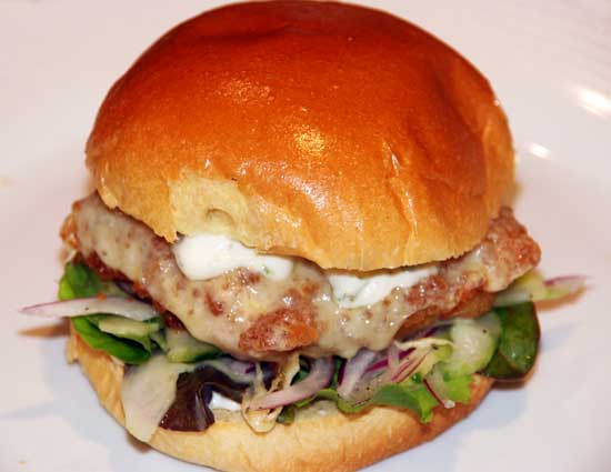 crispy_fish_sandwiches_tartare_sauce