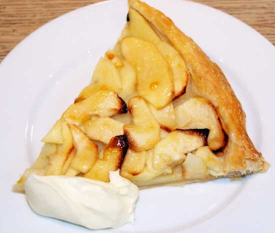 flat_apple_vanilla_tart