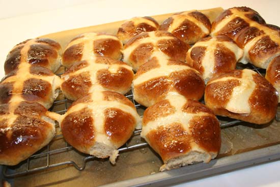 fruitless_hot_cross_buns