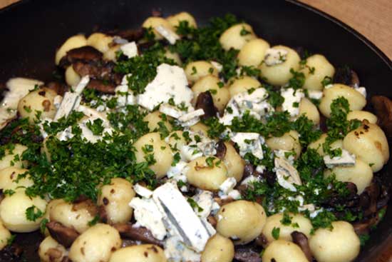 gnocchi_mushrooms_blue_cheese