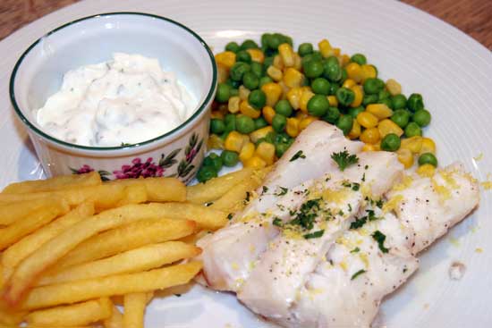 healthy_fish_chips_tartare_sauce