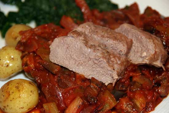 herby_lamb_fillet_caponata