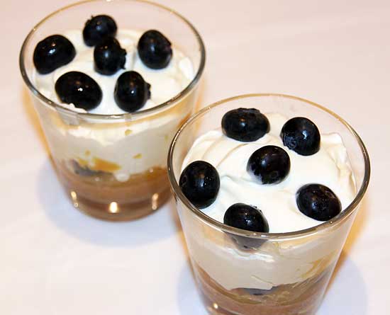 lemon_blueberry_cheesecake_pots