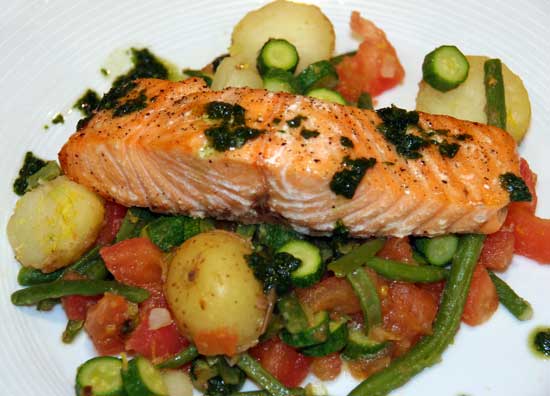 lightly_smoked_salmon_stir-fry_basil_oil