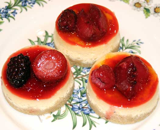 Little_Buttermilk_Cheese_Cakes _Summer_Fruits