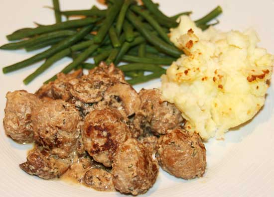 meatballs_creamy_mushrooms_mash