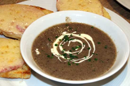 mushroom_chive_soup_gruyere_ham_toast