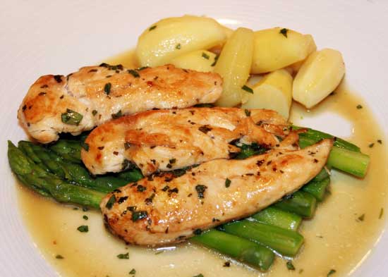 paillard_chicken_asparagus_tarragon_sauce