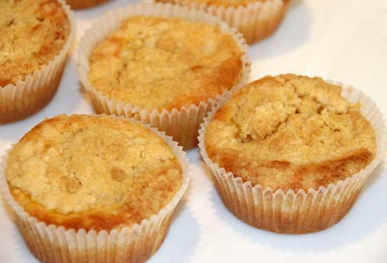 peach_cobbler_muffins