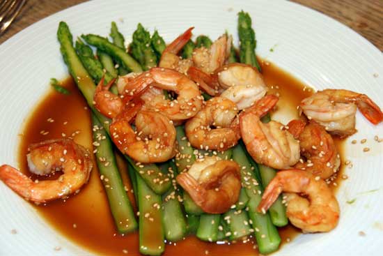 poelee_crevettes_asperges_vertes