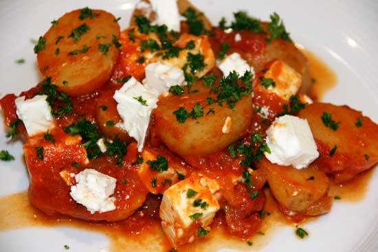 potatoes_mediterranean_sauce