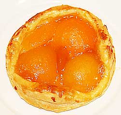 Quick_apricot_tarts_home
