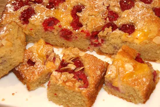 raspberry_custard_cake