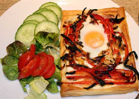 red_pepper_baked_egg_galettes