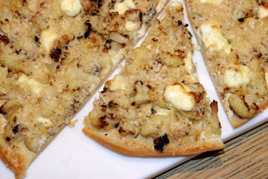 roast_cauliflower_cheese_pizza