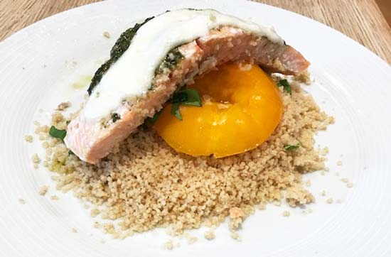 salmon_fillet_mozzarella_pesto