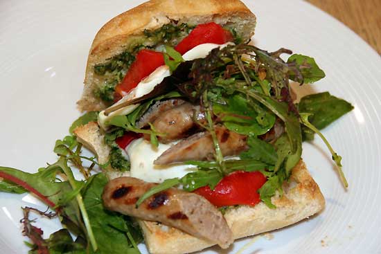 sausage_sandwich_pesto