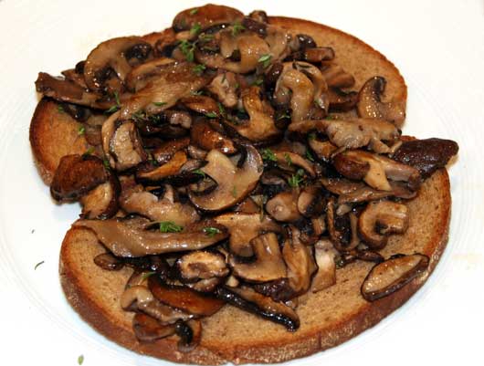 Sauteed_mushrooms_thyme 