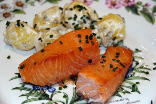 scandi-style_salmon_pickled_potato_salad