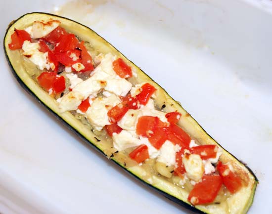 simple_stuffed_zucchini_feta_tomato