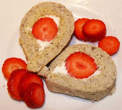 strawberry_earl_grey_roulade