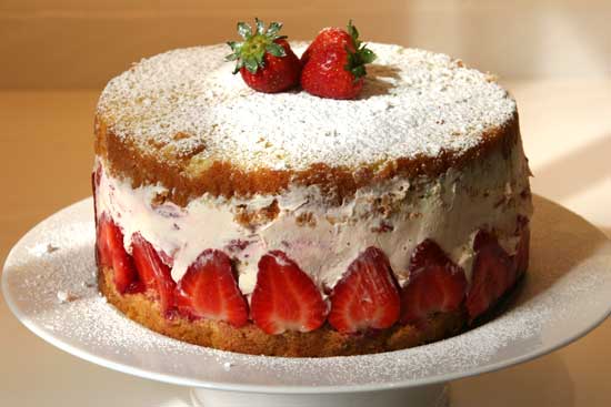 strawberry_elderflower_gateau