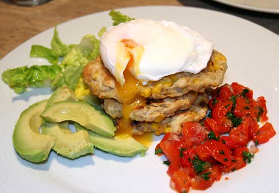 sweetcorn_cakes_poached_egg_salsa