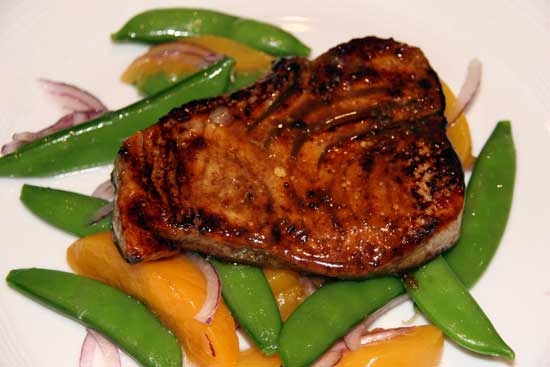 tamarind_glazed_tuna_sugar_snap_peach