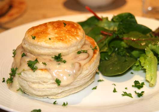 veal_ragout_mushrooms_vol-au-vent