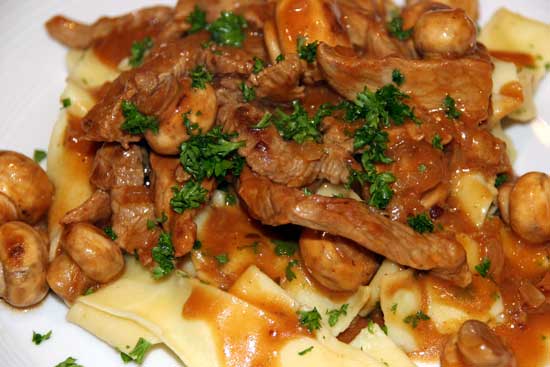 veal_stroganoff_herb_pasta