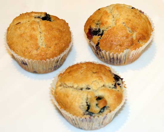 very_berry_blueberry_muffins